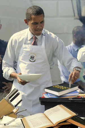http://doctorbulldog.files.wordpress.com/2009/08/obama-cooking-the-books.jpg